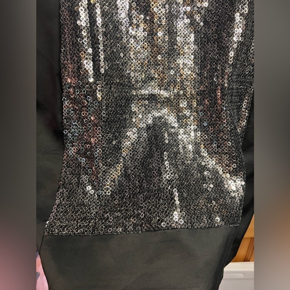 Nanette Lepore black dress silver sequin front women’s size 8 thick strap boxy - Picture 3 of 7
